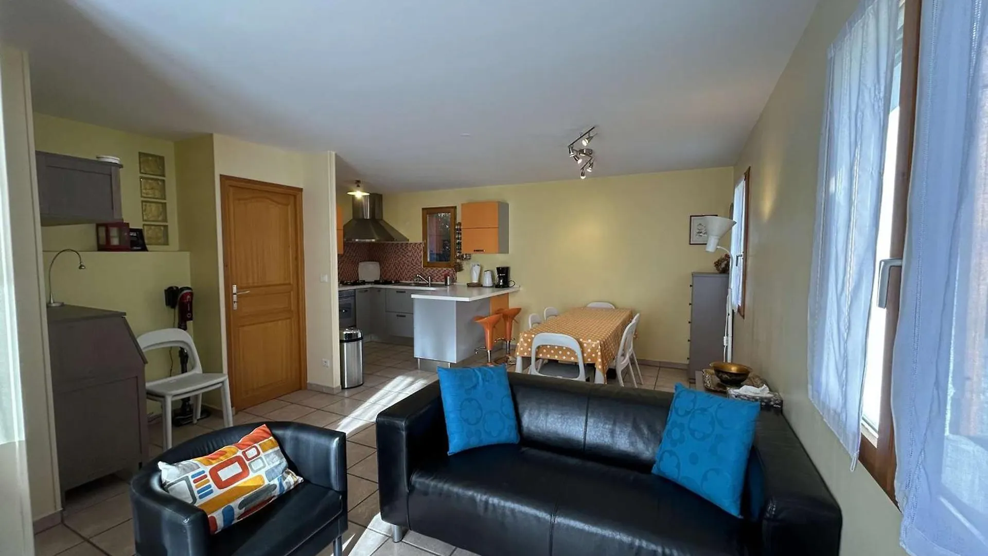 סן-שפרה Maison Spacieuse 8 Pers Avec Terrasse - St-Chaffrey-S.Chevalier - Fr-1-330E-134 צרפת